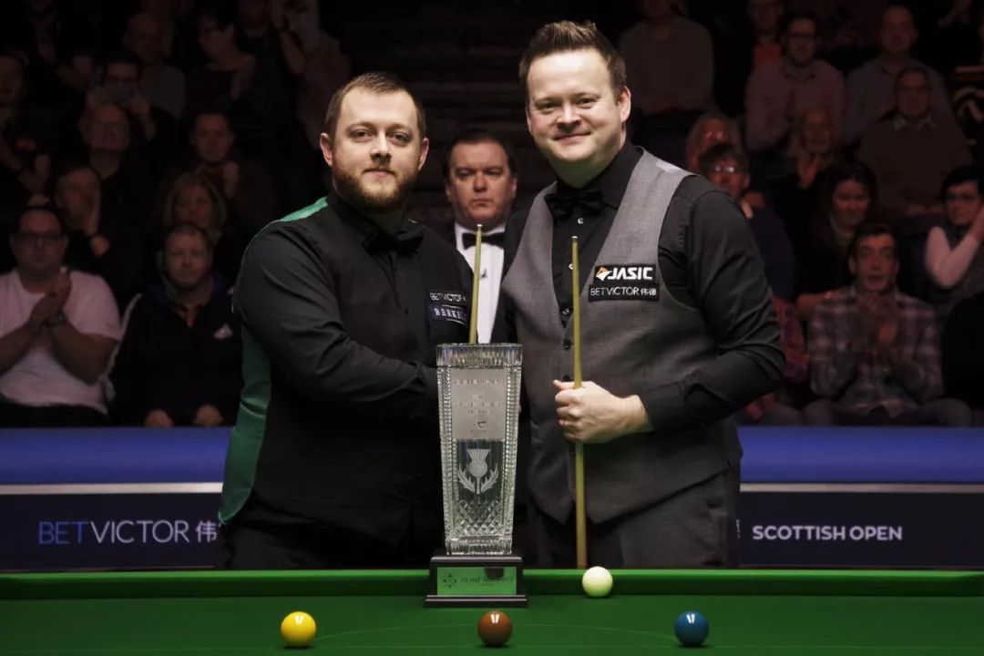 从目前的季 从目前的季